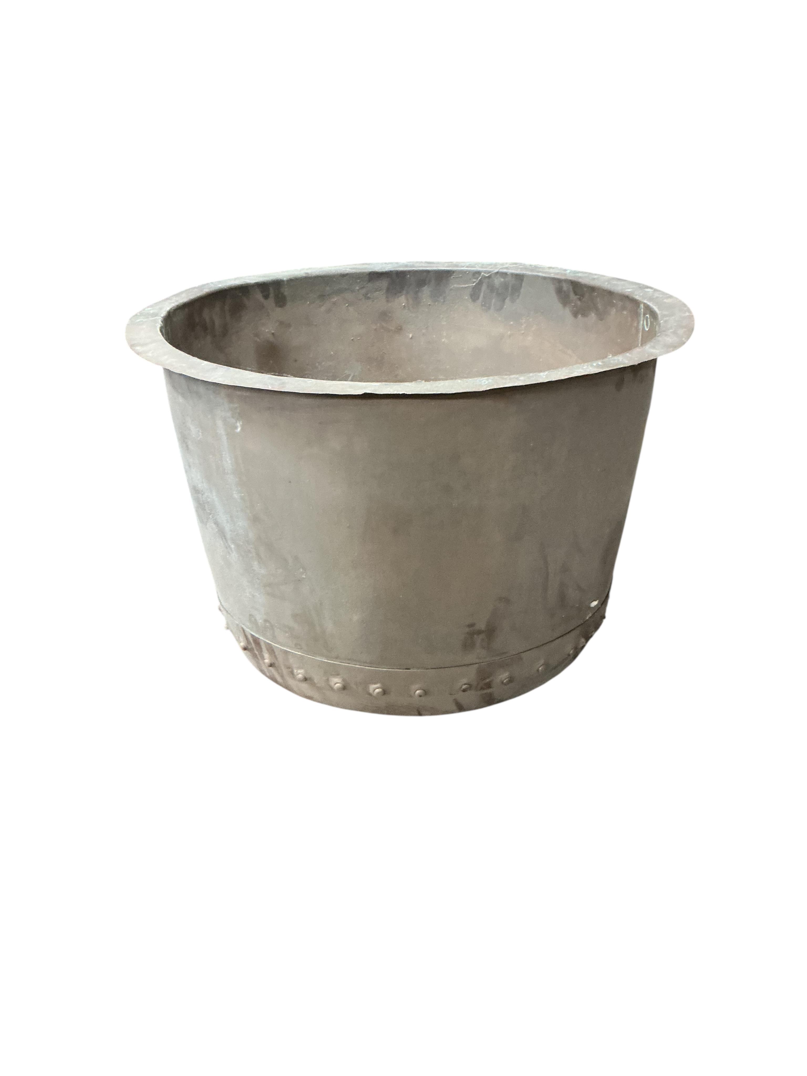 A Victorian circular copper copper, diameter 61cm, height 40cm